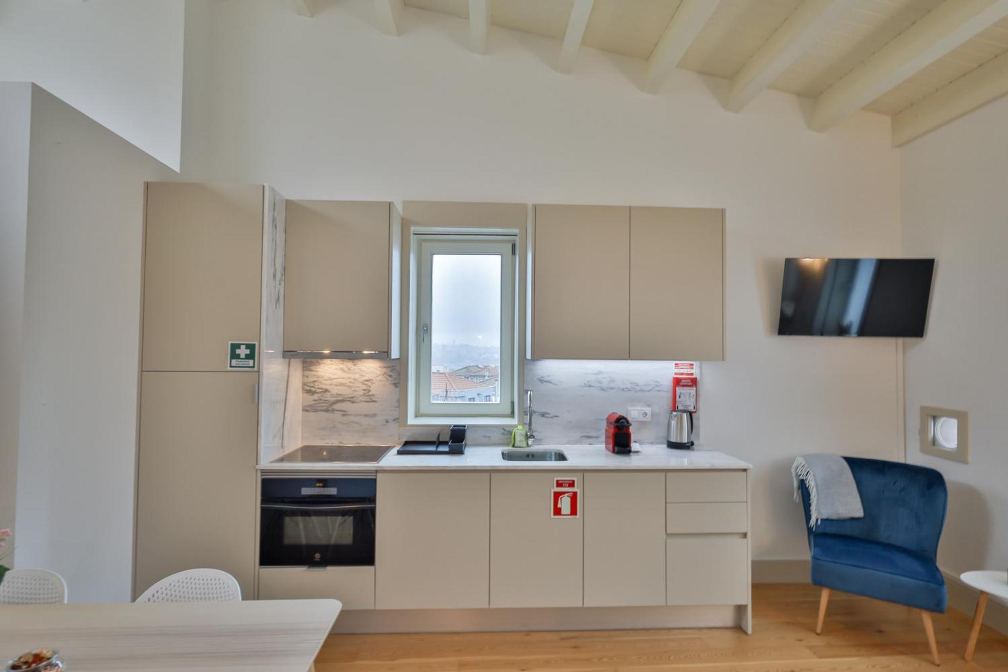 Martires Sweet Apts By Portocityhosts Exteriér fotografie